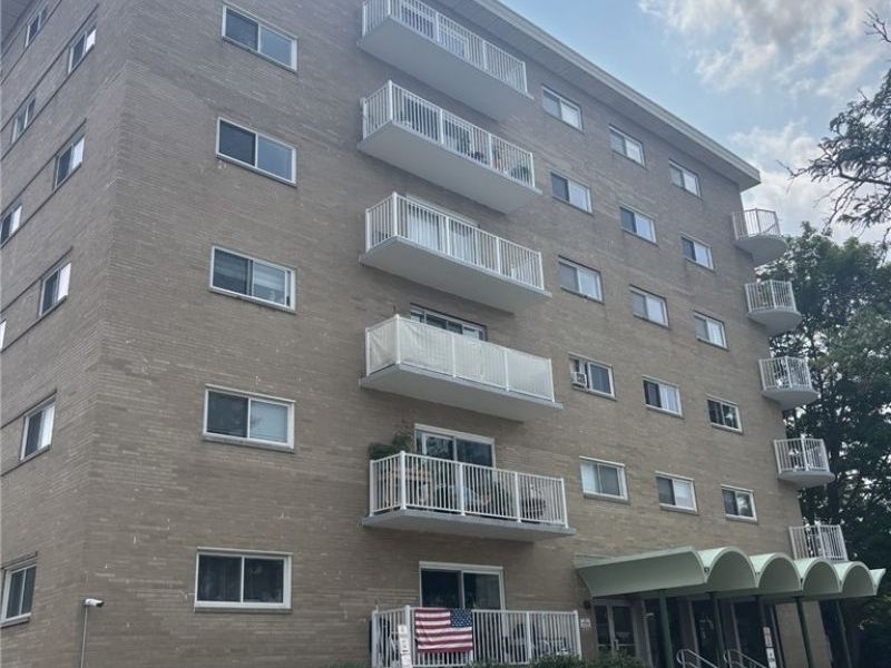 14567 Madison Avenue, Unit 711, Lakewood, OH 44107 Photo 2