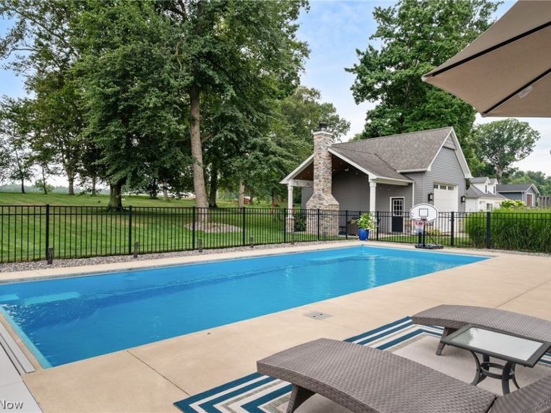 49820 Greystone Drive, Amherst, OH 44001 Photo 2