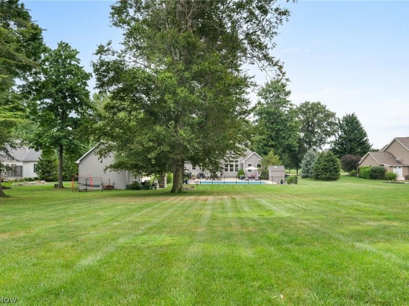 49820 Greystone Drive, Amherst, OH 44001 Photo 38
