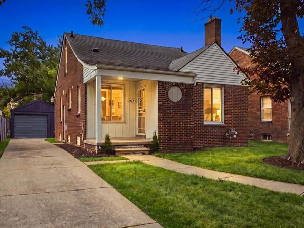 16143 Oakfield Street, Detroit, MI 48235