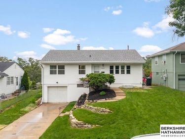 5329 N 47th Street, Omaha, NE 68104
