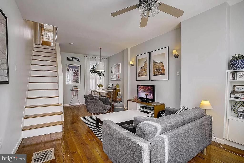 2735 Reno Street, Philadelphia, PA 19130 Main Photo