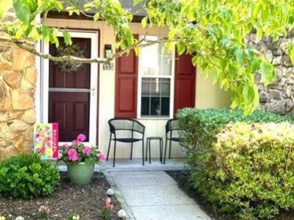 133 VALLEY GREENE, WYOMISSING, PA 19610