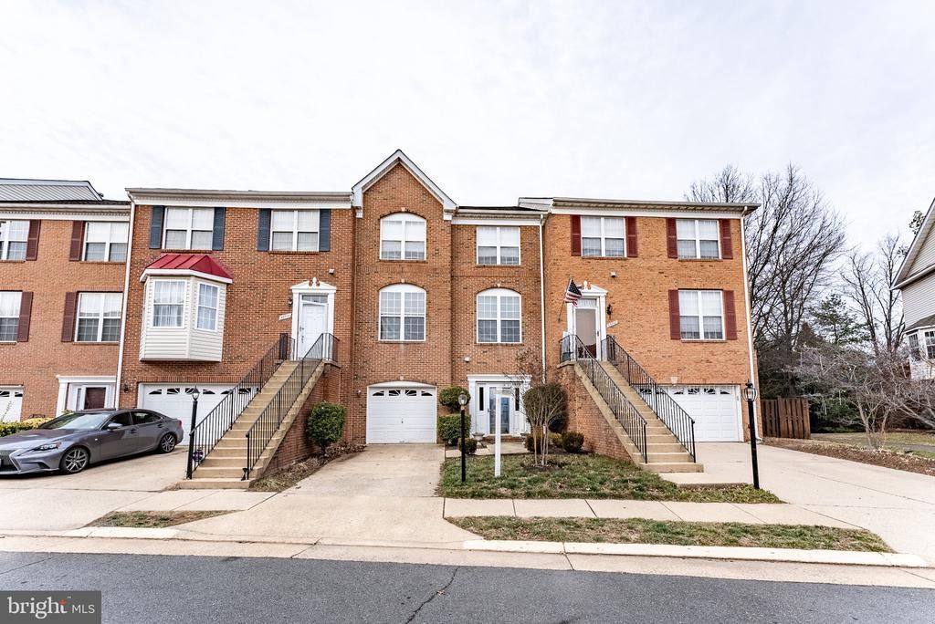 43738 Clemens Terrace, Ashburn, VA 20147 Main Photo