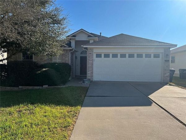 210 Fistral DR, Hutto, TX 78634