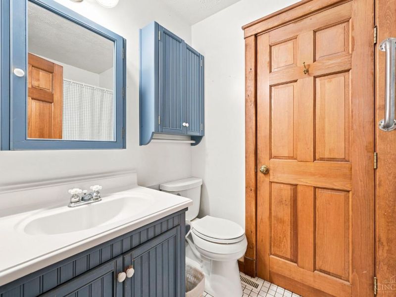 6583 Schweitzerhoff Road, Cincinnati, OH 45247 Photo 16