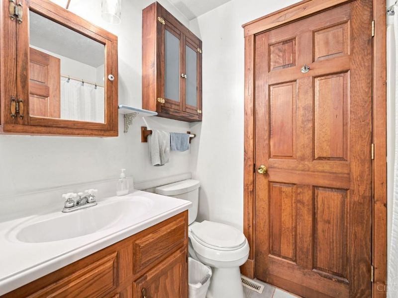 6583 Schweitzerhoff Road, Cincinnati, OH 45247 Photo 21