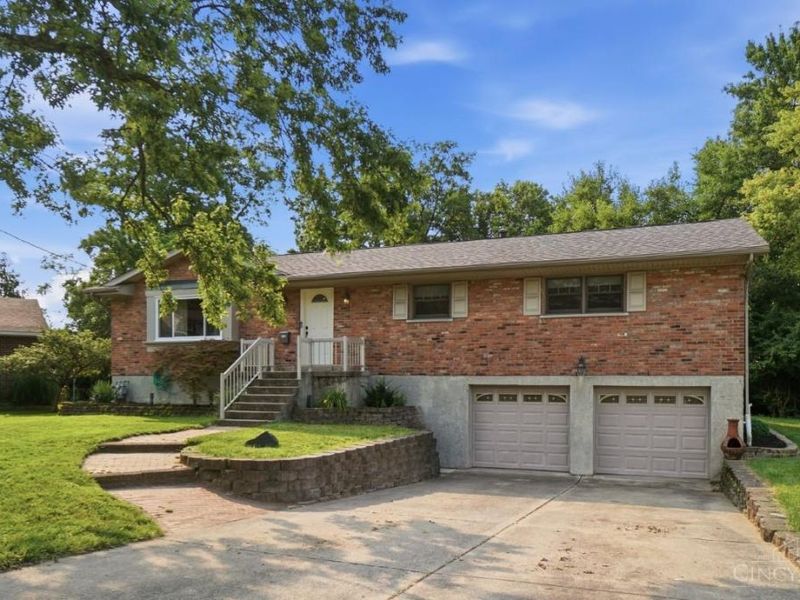 4733 Elizabeth Place, Blue Ash, OH 45242 Photo 3