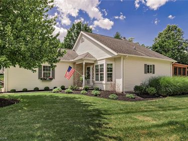 383 Woodside Drive, Northfield, OH 44067