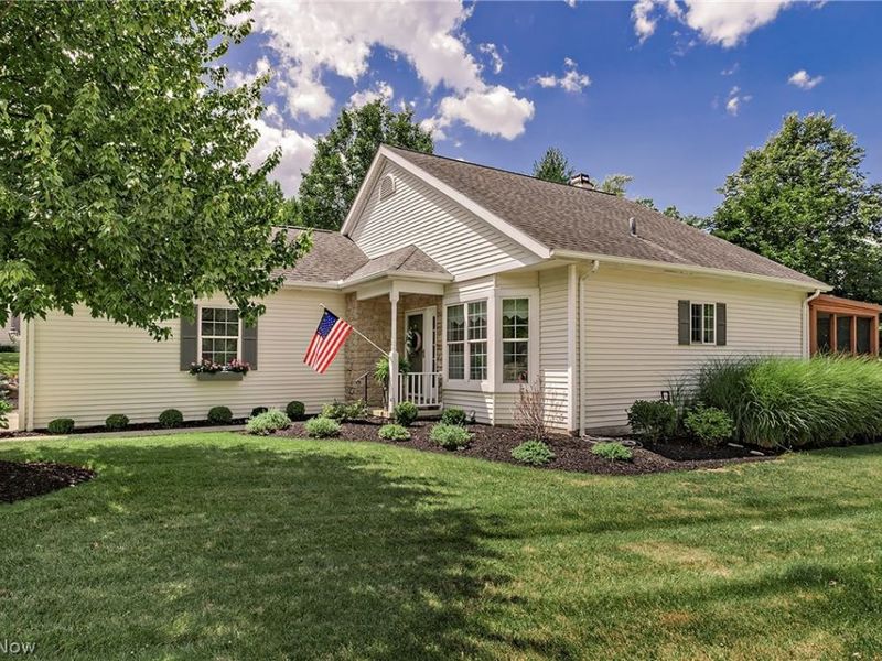 383 Woodside Drive, Northfield, OH 44067 Photo 1