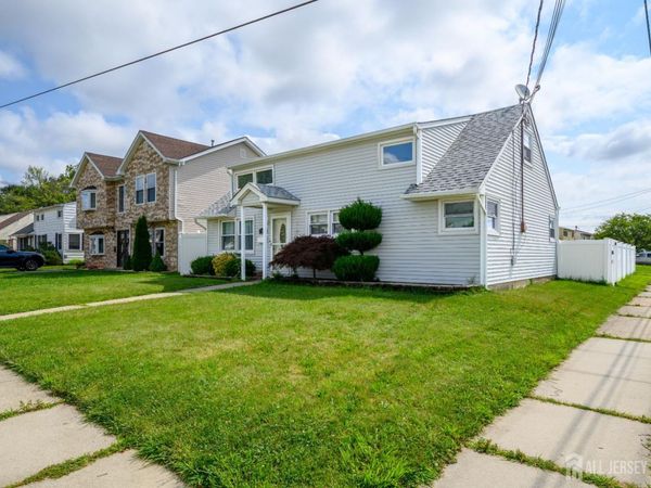 98 Daniel Street, Carteret, NJ 07008