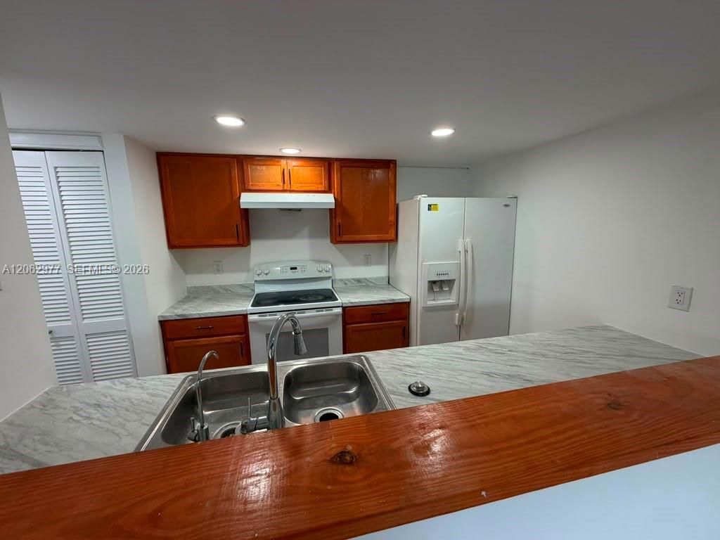 4045 SW 68th Way , Unit 5-I, Miramar, FL 33023 Photo