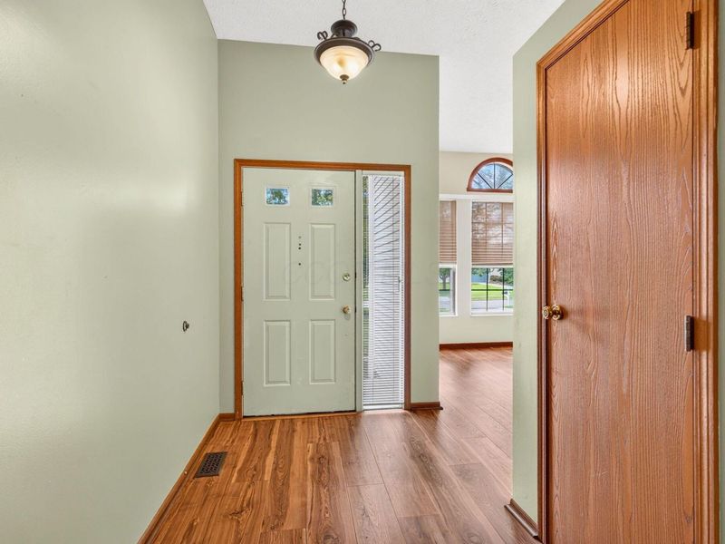 8502 Landseer Drive , Reynoldsburg, OH 43068 Photo 8