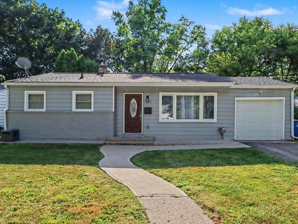 1323 Coolidge Avenue, Kalamazoo, MI 49006