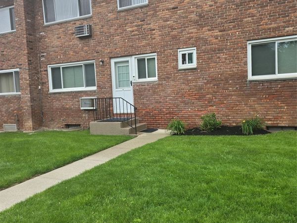 355 Route 111, Unit 19, Smithtown, NY 11787