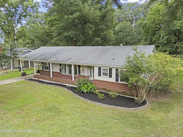 411 Heard Street, Senatobia, MS 38668
