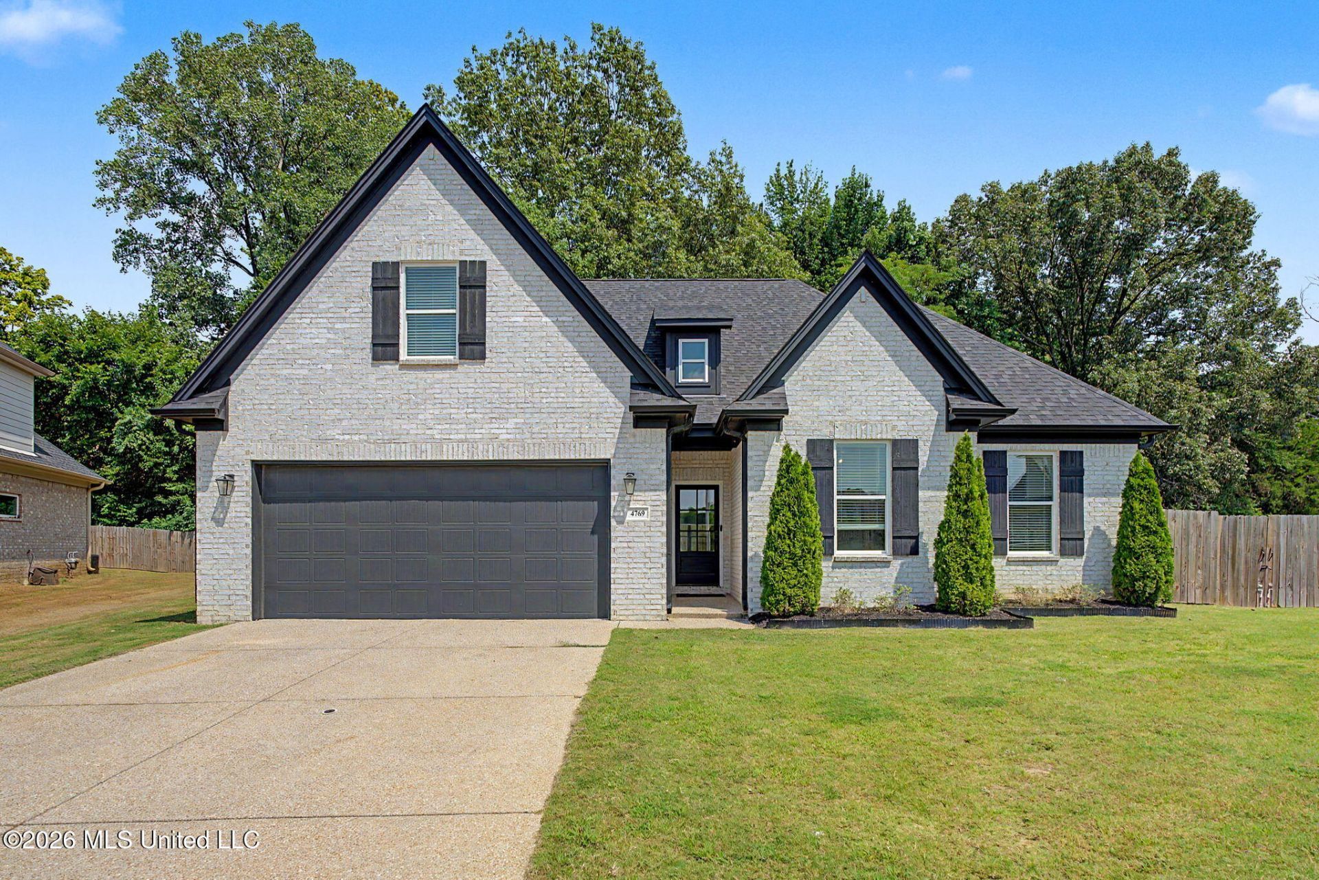 4769 Oyster Bay Cove Horn Lake, MS 38637
