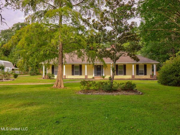 5068 Menge Avenue, Pass Christian, MS 39571