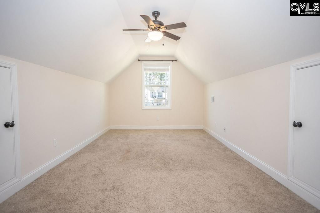 141 Coatbridge Drive Photo 32