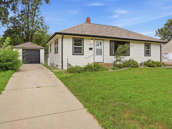 2101 Jefferson Ave, Sioux Falls, SD 57105