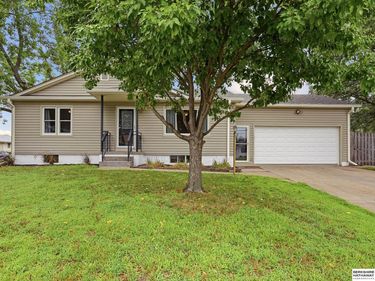 2312 E 9th Street, Fremont, NE 68025