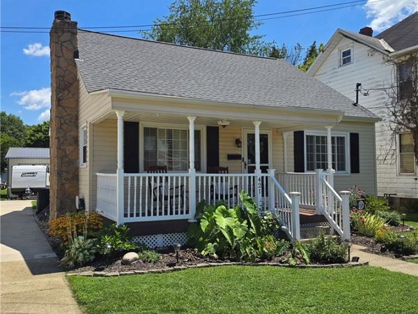 421 Williams Avenue, Williamstown, WV 26187