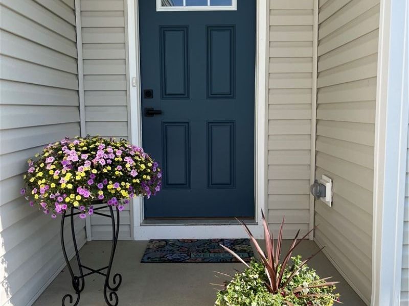 2655 Elkford Circle NE, Canton, OH 44721 Photo 2
