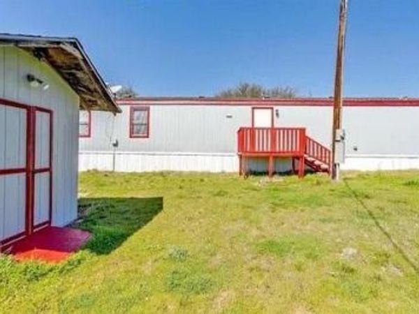 3819 Wisconsin Court , Granbury, TX 76048