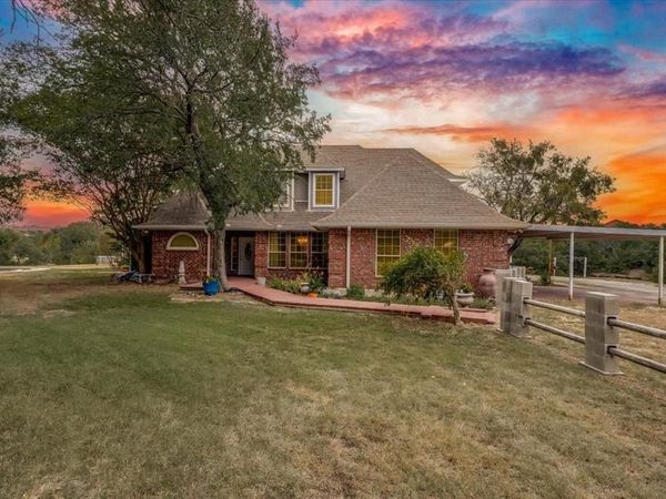 9500 Boat Club Road , Fort Worth, TX 76179