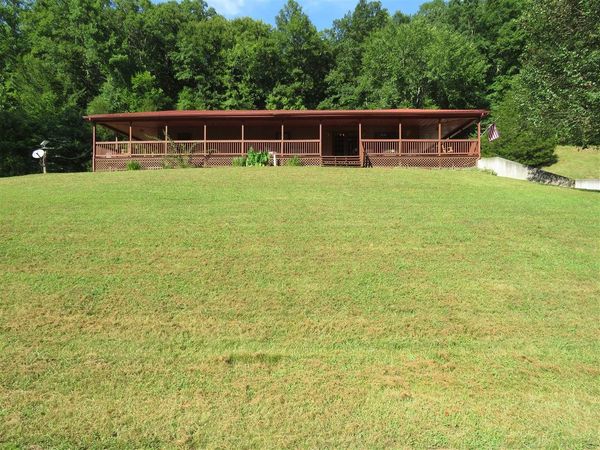 1140 Lewis Creek Road, Burkesville, KY 42717
