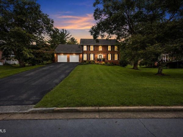3412 Pine Timbers Drive, Johnson City, TN 37604
