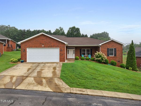 207 Farmington Drive, Greeneville, TN 37743