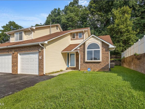 219 Buckingham Court, Abingdon, VA 24210