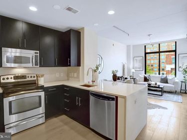 520 JOHN CARLYLE STREET , Unit 320, ALEXANDRIA, VA 22314