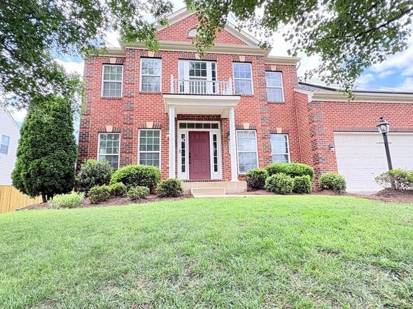 8864 PENNOCK COURT, BRISTOW, VA 20136