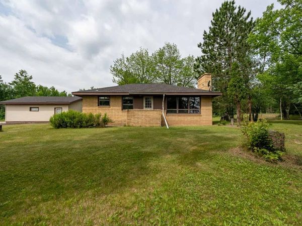 4007 Highway 5 , Hibbing, MN 55746