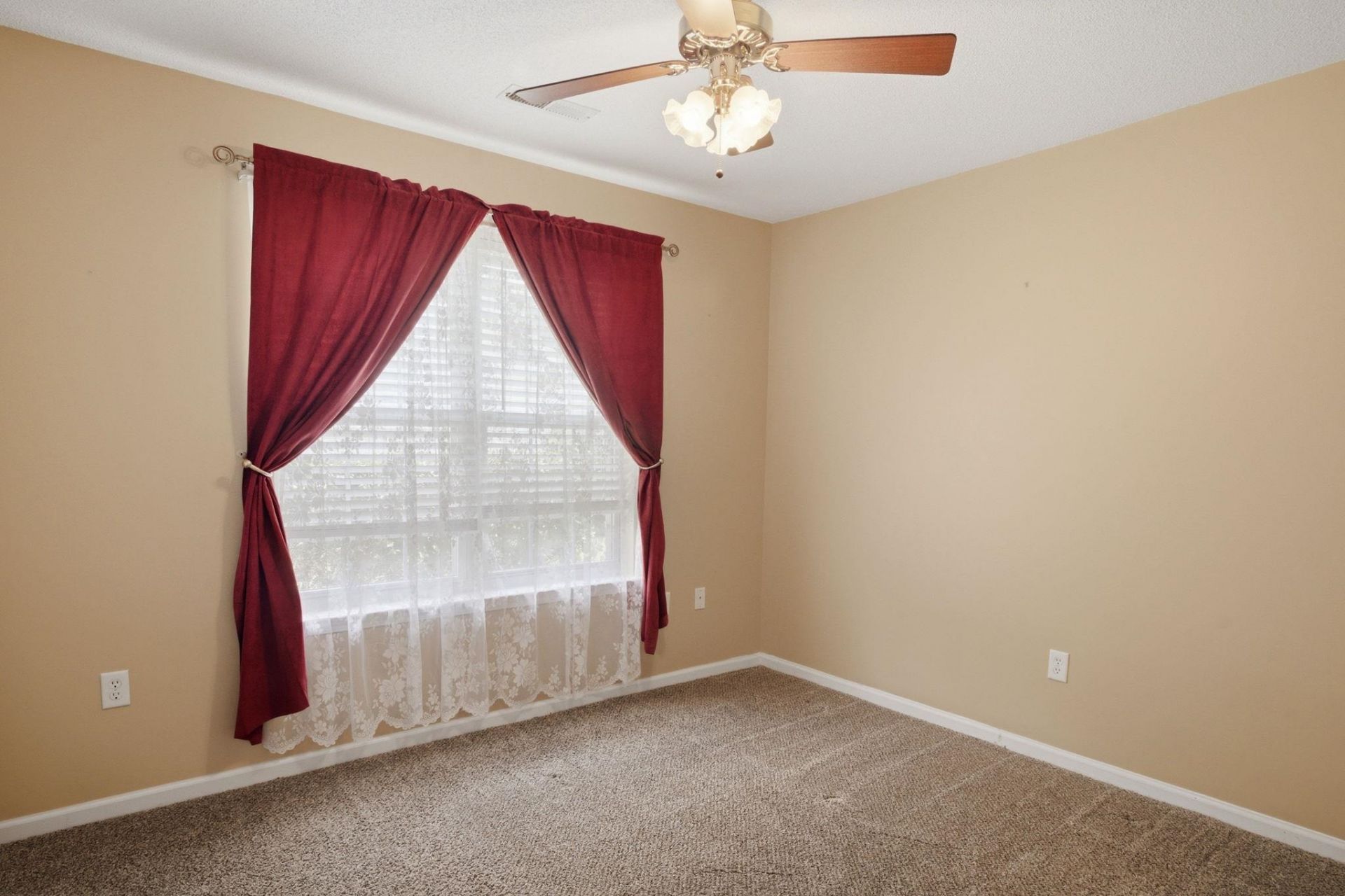 1037 Vestry Dr. Photo 24