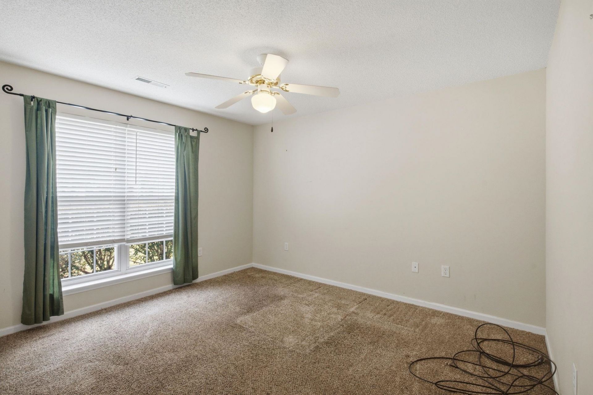 1037 Vestry Dr. Photo 29