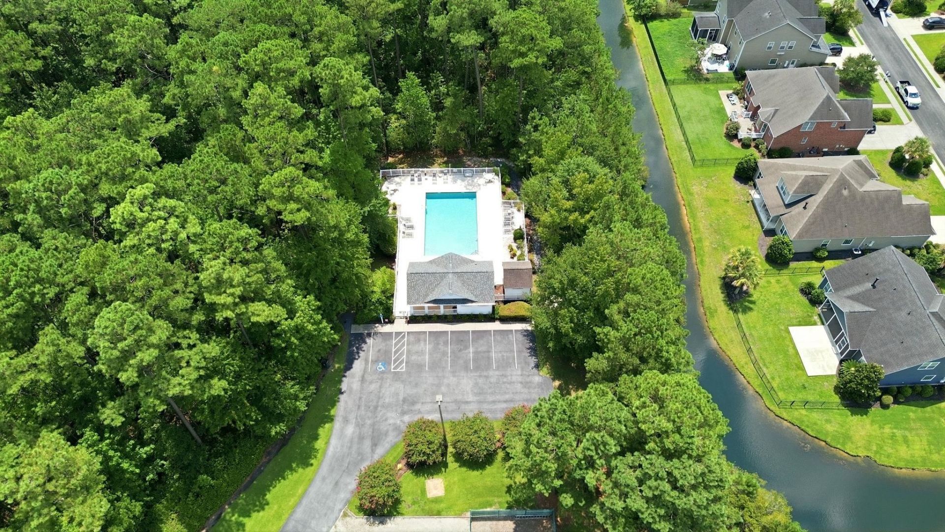 1037 Vestry Dr. Photo 45