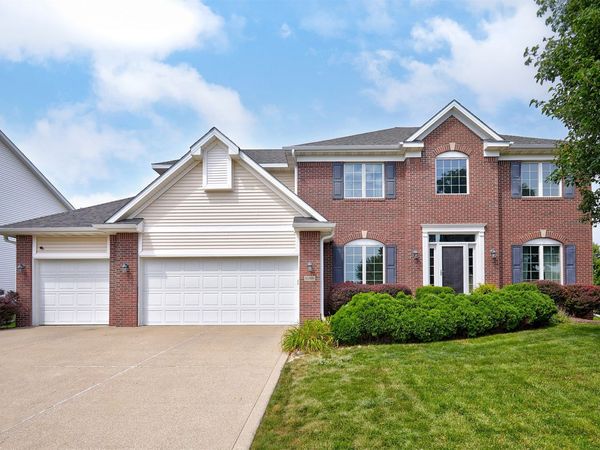 15309 Ridgemont Drive , Urbandale, IA 50323