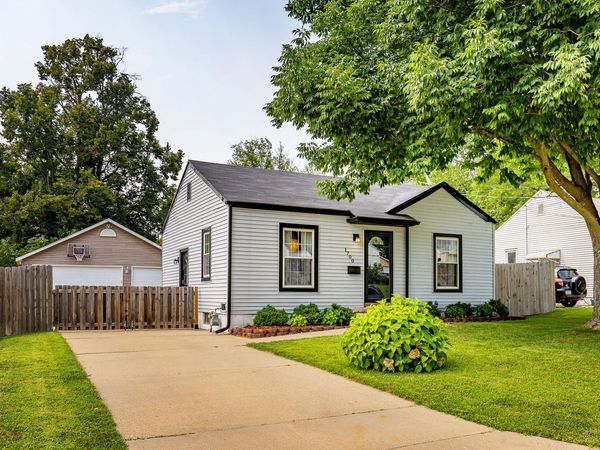 1700 57th Street, Des Moines, IA 50310