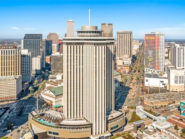 2 CANAL Street , Unit 2001, New Orleans, LA 70130