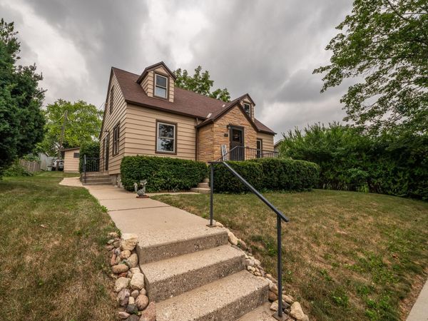 316 S 11th Ave, West Bend, WI 53095
