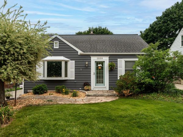 2539 N 80th St, Wauwatosa, WI 53213