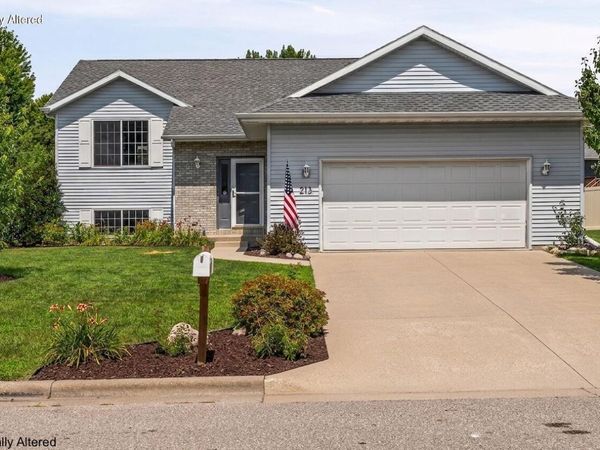 213 Kenneda St, Holmen, WI 54636