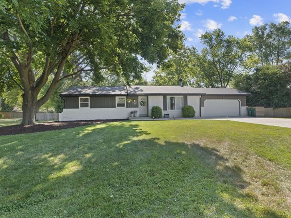 W157N9750 Glenwood Rd, Germantown, WI 53022