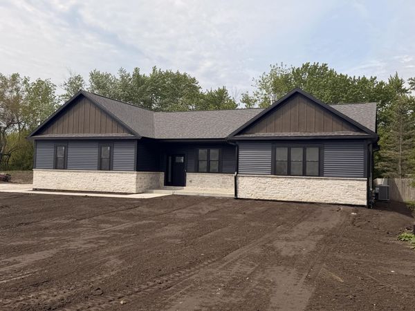 12212 Sheridan Rd, Pleasant Prairie, WI 53158
