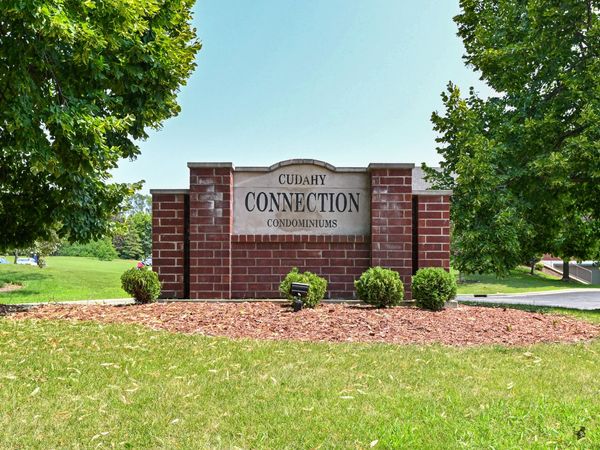6000 S Buckhorn Ave, Unit 112, Cudahy, WI 53110