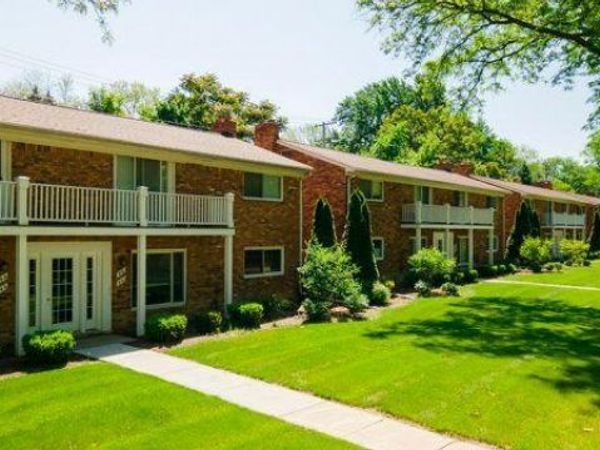 530 S Neff Lane Lane, Grosse Pointe, Mi 48230