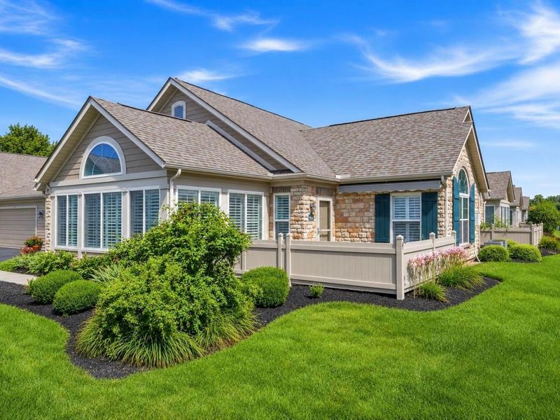 752 Lambton Circle E, Lancaster, OH 43130 Photo 1